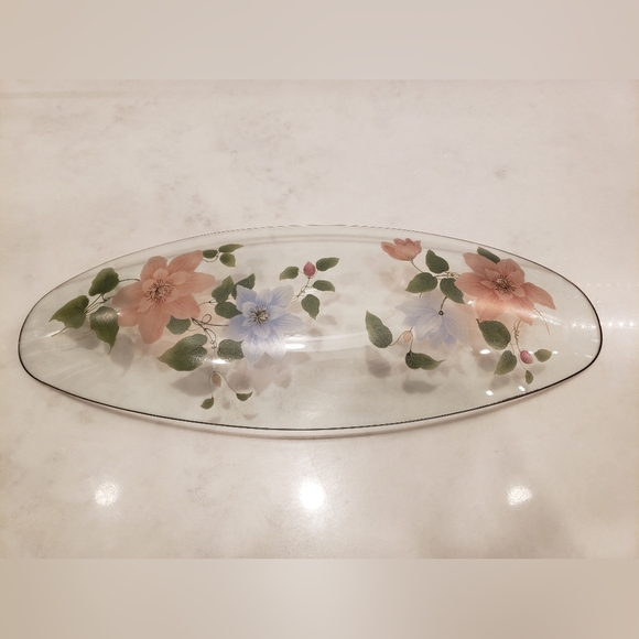 Vintage longer floral plate with gold rim - Picture 2 of 8